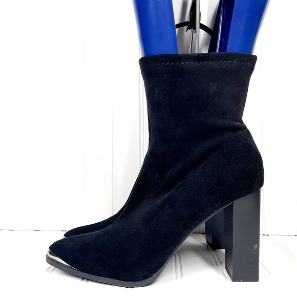 Forever 21 Faux Suede Metal-Toe Booties E311 - Picture 6 of 14